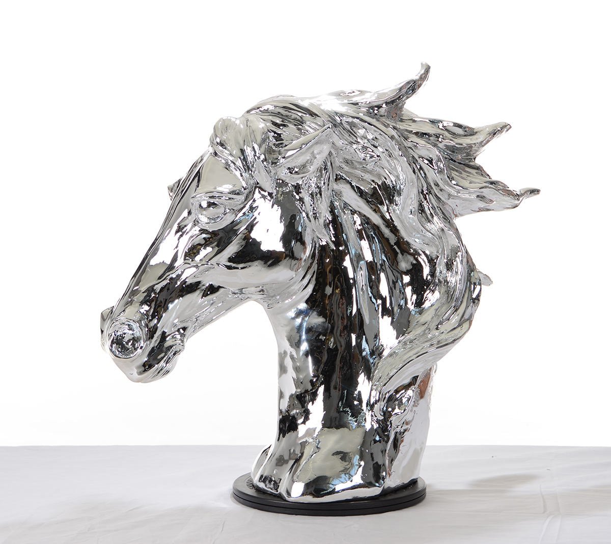 Homeroots Modern Silver Horse Head Sculpture